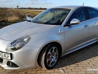 Srebrny Używany 2010 Alfa Romeo Giulietta Quadrifoglio Verde Hatchback | 36 900 zł (Dość drogi)