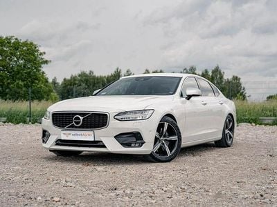 Używany Volvo S90 R-Design 235 KM (172 kW) 2017 Biały (metalik) Sedan/Limuzyna