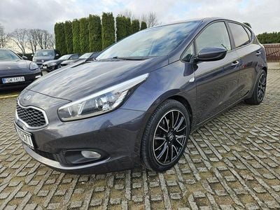 Grafitowy Używany 2015 Kia Ceed Hatchback | 32 900 zł (Uczciwa cena)