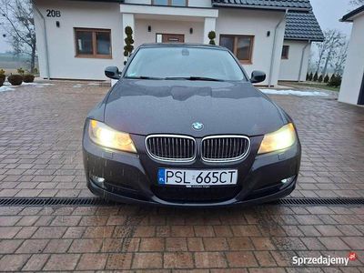 Używany BMW 325 2010 Czarny Sedan/Limuzyna