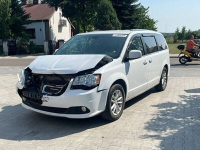 Biały Używany 2020 Dodge Grand Caravan Minivan | 41 500 zł