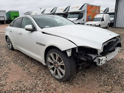 używany Jaguar XJ 3dm 300KM 2017r. 102 223km