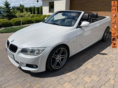Biały (metalik) Używany 2011 BMW 320 Cabriolet Kabriolet | 49 800 zł