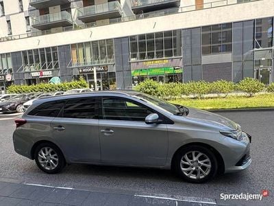 Toyota Auris Hybrid