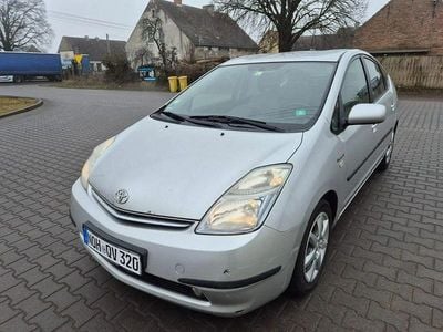 Srebrny (metalik) Używany 2009 Toyota Prius Hatchback | 25 800 zł