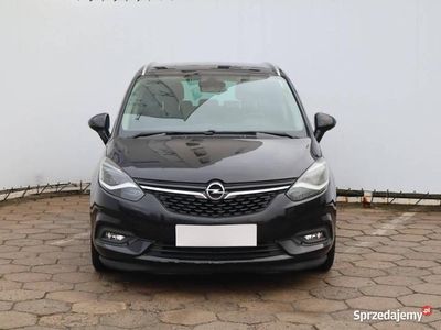 Czarny Używany 2017 Opel Zafira Tourer Minivan | 35 999 zł (Uczciwa cena)