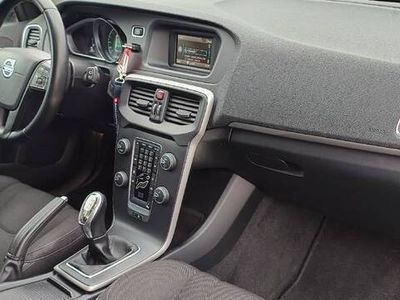 używany Volvo V40 T2 świeżo sprowadzone