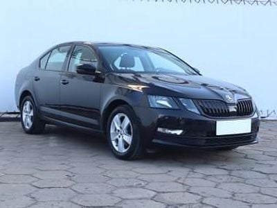 Czarny Używany 2019 Skoda Octavia Hatchback | 58 999 zł (Dobra cena)