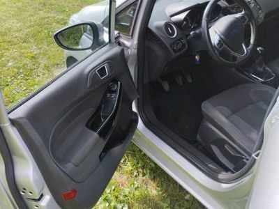 Używany Ford Fiesta ST-Line X 2016 Srebrny Hatchback