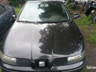 używany Seat Leon 1.6 benzyna 2001 rok