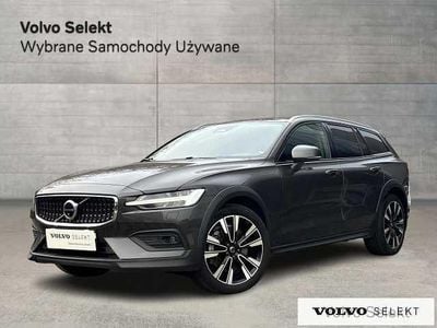 Szary Używany 2024 Volvo V60 CC Kombi | 199 900 zł (Uczciwa cena)