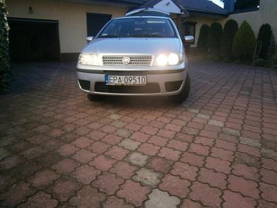 Używany Fiat Punto 2009 Srebrny Hatchback