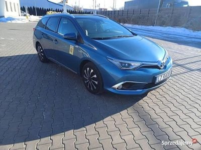 Używany Toyota Auris Hybrid 2015 Kombi