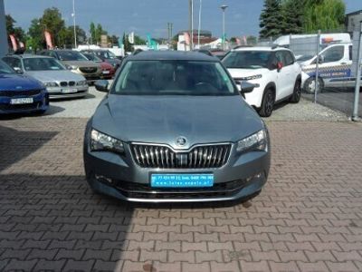 Szary Używany 2017 Skoda Superb Kombi | 59 800 zł (Drogi)