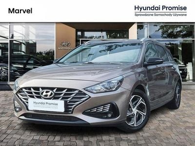 Używany Hyundai i30 120 KM (88 kW) 2023 Brązowy Kombi