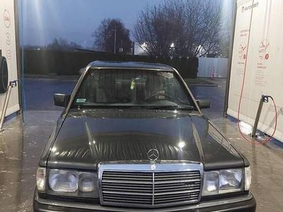 Czarny Używany 1993 Mercedes 190 Sedan/Limuzyna | 15 500 zł