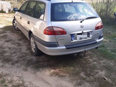 Srebrny Używany 2001 Toyota Avensis Sedan/Limuzyna | 8000 zł