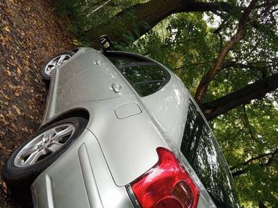 używany Toyota Avensis