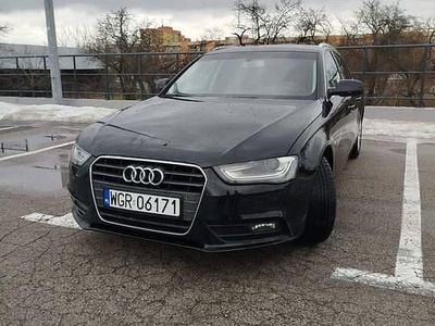 Używany Audi A4 2013 Czarny Kombi