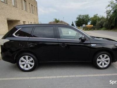 Mitsubishi Outlander P-HEV