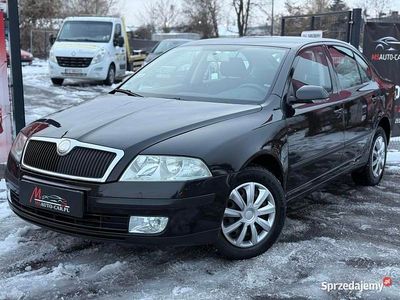 Czarny Używany 2004 Skoda Octavia Sedan/Limuzyna | 10 900 zł (Dość drogi)