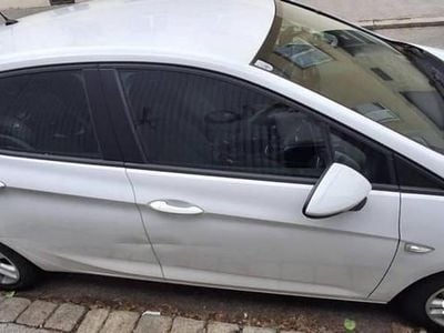 Używany Opel Astra 2018 Biały Hatchback