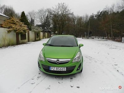Używany Opel Corsa 2012 Zielony Hatchback