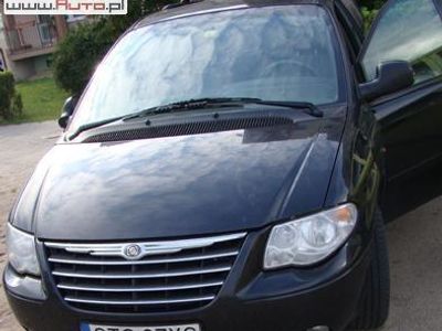 Używany Chrysler Grand Voyager 150 KM (110 kW) 2007 Czarny Minivan