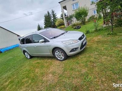 Używany Ford Focus Ghia 2009 Srebrny Sedan/Limuzyna