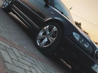 Czarny Używany 2003 BMW 320 Sedan/Limuzyna | 11 900 zł (Drogi)