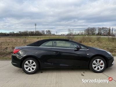Czarny Używany 2013 Opel Cascada Edition Kabriolet | 36 900 zł