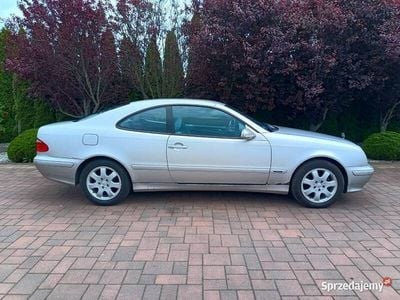 Używany Mercedes CLK200 Avantgarde 2000 Srebrny Coupe