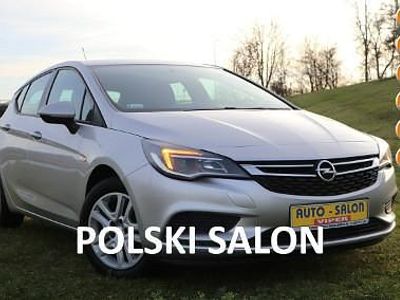 Srebrny metalik Używany 2017 Opel Astra Hatchback | 34 800 zł (Dość drogi)