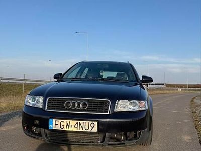 używany Audi A4 Sprzedam b6 2.5v6 TDI Quattro