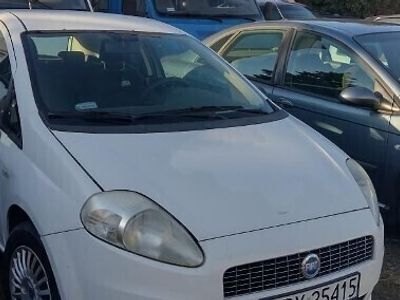 Biały Używany 2007 Fiat Grande Punto Hatchback | 7900 zł (Dość drogi)