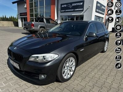 Inny (metalik, perła) Używany 2011 BMW 530 Kombi | 39 900 zł