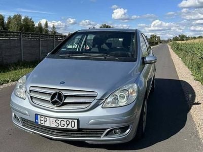 Mercedes B200