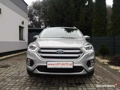 Używany Ford Kuga 150 KM (110 kW) 2017 Srebrny (metalik) SUV