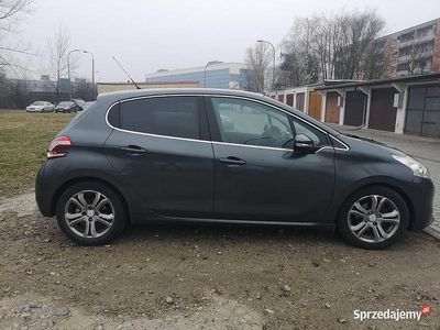 Grafitowy Używany 2011 Peugeot 208 Hatchback | 22 900 zł