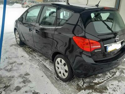 używany Opel Meriva 1,4 rocznik 2017 stan b. dobry