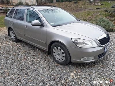 Beżowy Używany 2010 Skoda Octavia Kombi | 11 500 zł (Uczciwa cena)