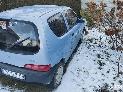 Niebieski Używany 2003 Fiat Seicento Hatchback | 3300 zł (Uczciwa cena)