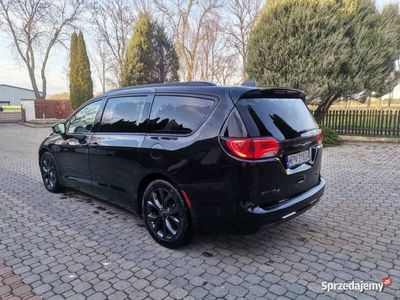 Chrysler Pacifica