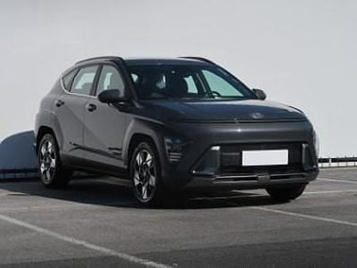 Szary Używany 2023 Hyundai Kona SUV | 102 999 zł (Uczciwa cena)