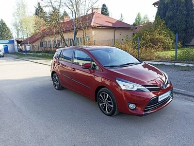 używany Toyota Verso Ks. serwisowa, or. lakier, ładny, zadbany