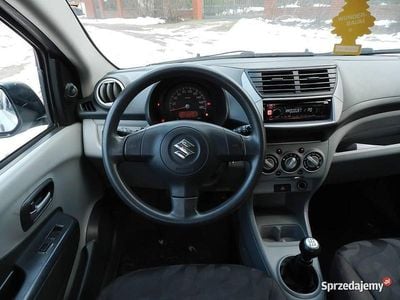 Biały Używany 2009 Suzuki Alto Hatchback | 9800 zł