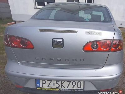 Używany Seat Cordoba 2007 Srebrny Sedan/Limuzyna