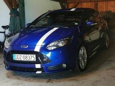 Niebieski Używany 2013 Ford Focus ST Hatchback | 35 000 zł (Dobra cena)