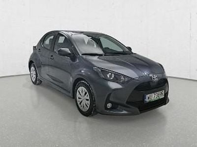 Używany Toyota Yaris 72 KM (52 kW) 2023 Szary Hatchback
