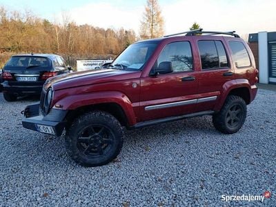 Czerwony Używany 2005 Jeep Cherokee SUV | 21 900 zł